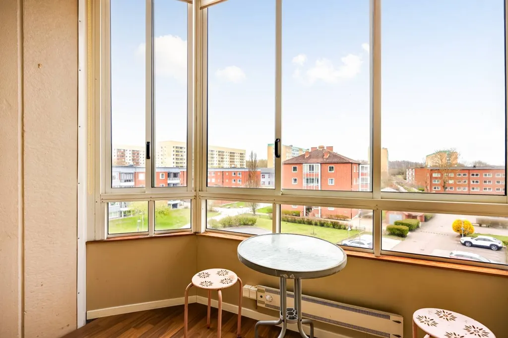 Rõdu - Apartment with South-Facing Balcony in Lund