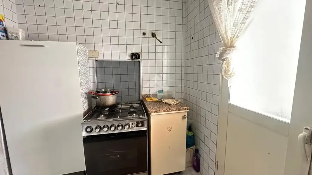 Cuisine - Quadrilocale with Terrace in Palermo