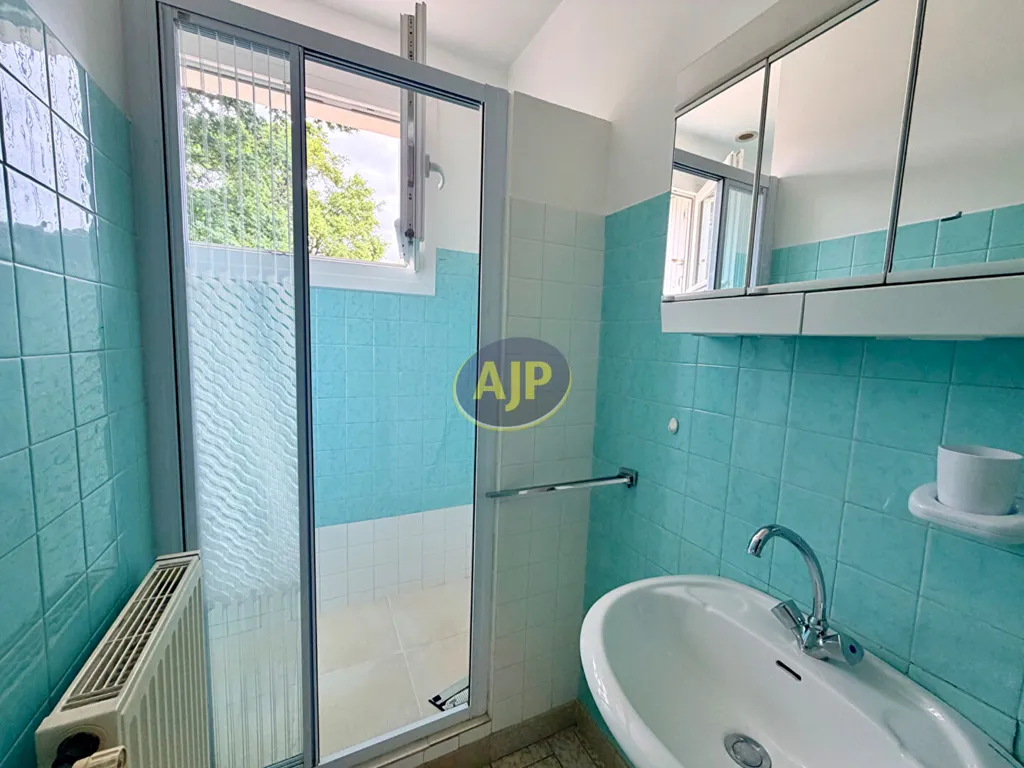 Bagni - House with Garden in Guemene-Penfao