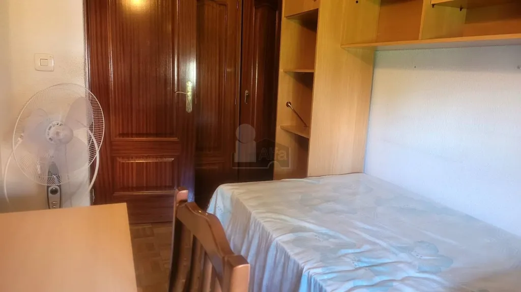 Chambres - Furnished Flat with Garden in Madrid