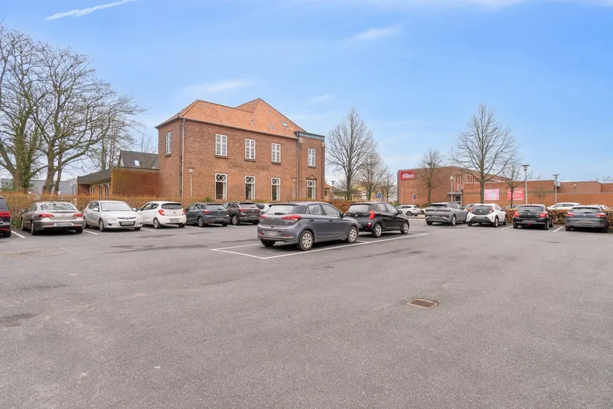 Extérieur - Office Space with Kitchen in Central Hammel
