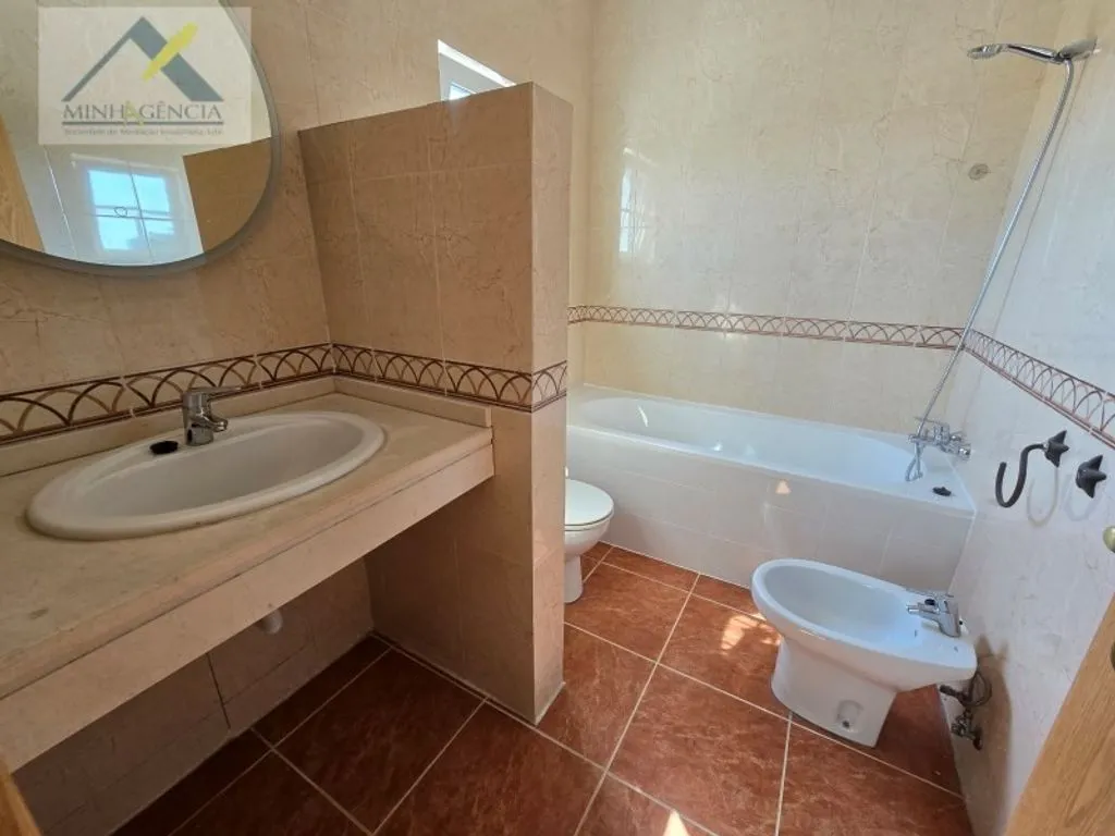 Vannitoad - Luxury Semidetached House with Pool in Setúbal