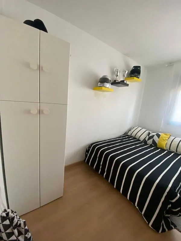 Chambres - Apartment with Pool in Plaza de la Vinya