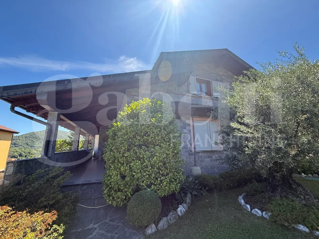 Esterno - Panoramic Villa with Garden in Asso (CO)