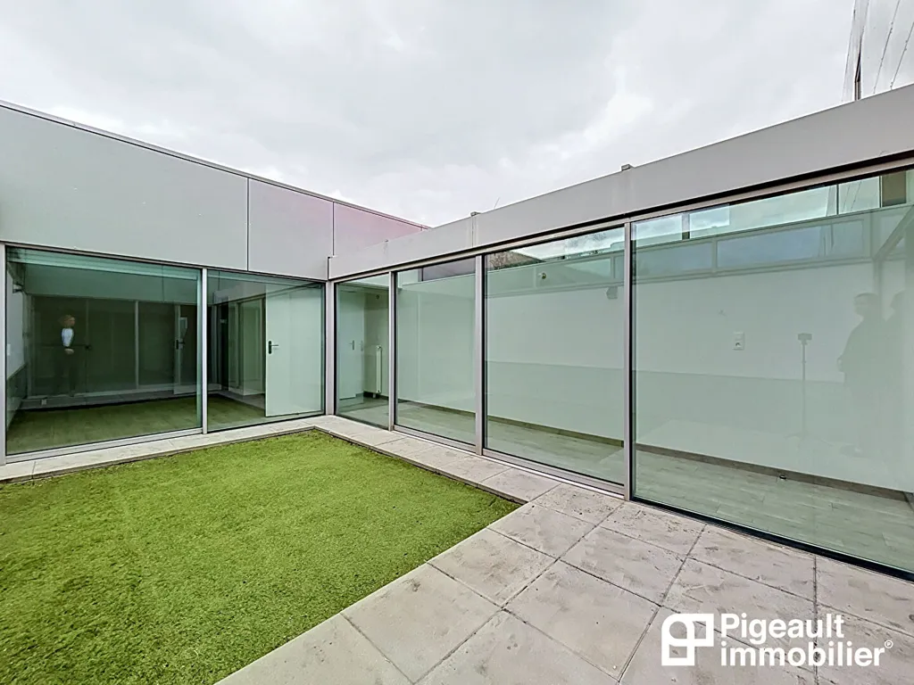 Giardino - Contemporary Maison with Patio in Rennes