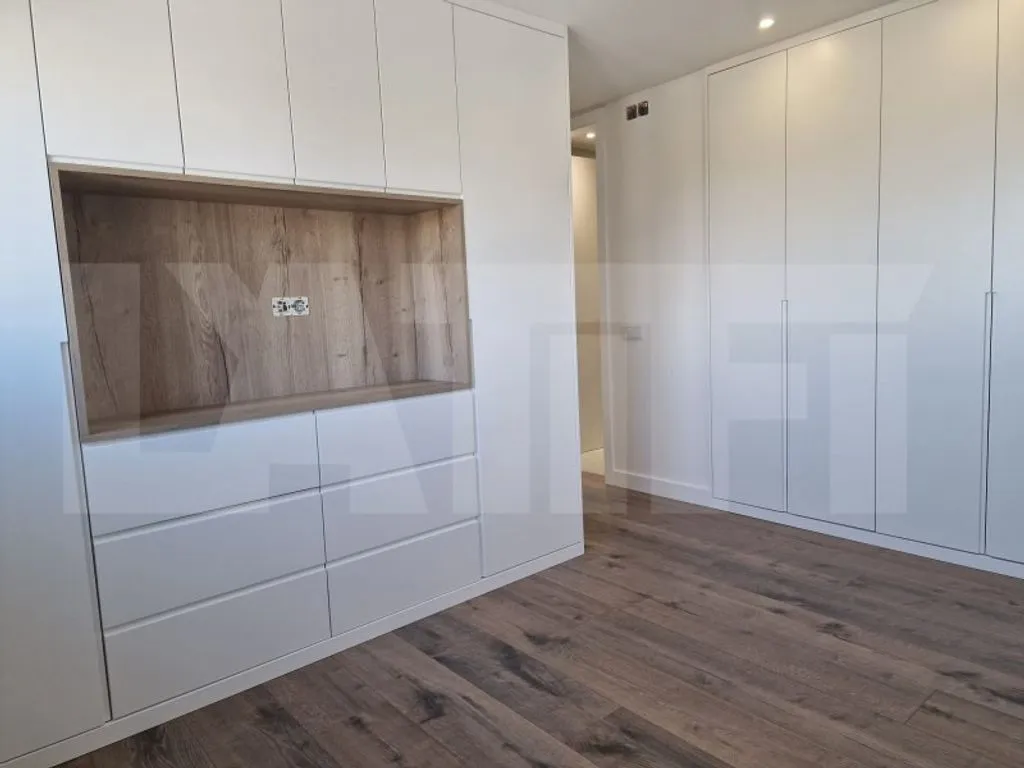 Toad - Luxury Flat with Terraces in Vale de Flores, Almada