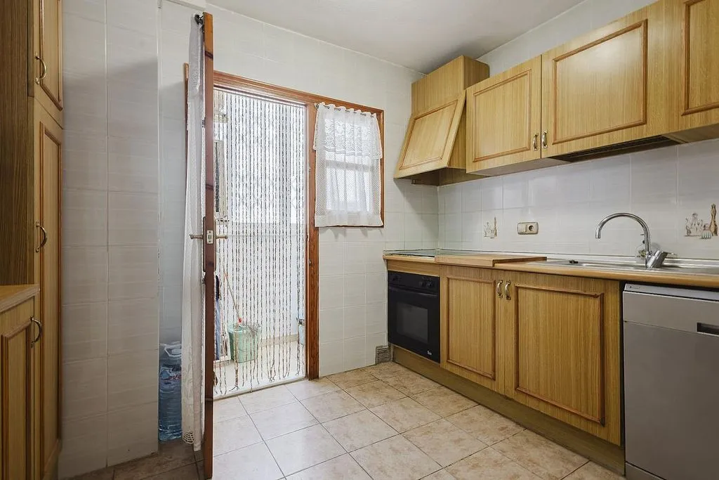 Cuisine - Penthouse with Pool near Acequión Beach