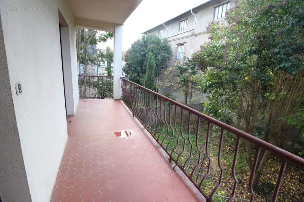 Rõdu - Traditional Villa with Garden in Limoux Centre