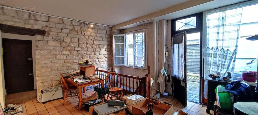 Köök - Converted Flat with Courtyard in Montmartre