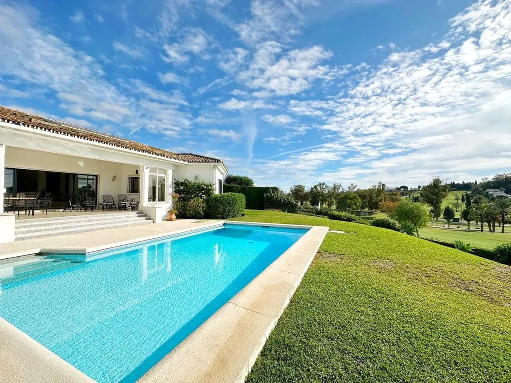 Piscine - Luxury Golf Villa with Pool in El Paraíso