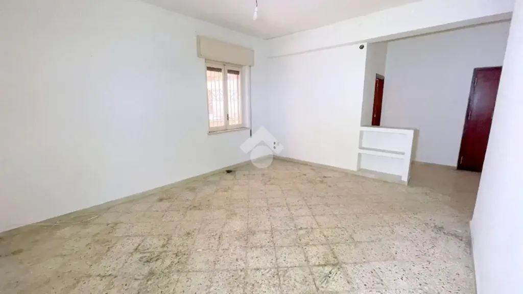 Toad - Three-Bedroom Flat with Balcony in Palermo