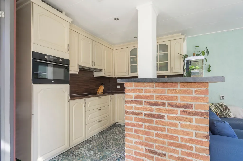 Cuisine - Unique Corner House in Uffelte with Garden