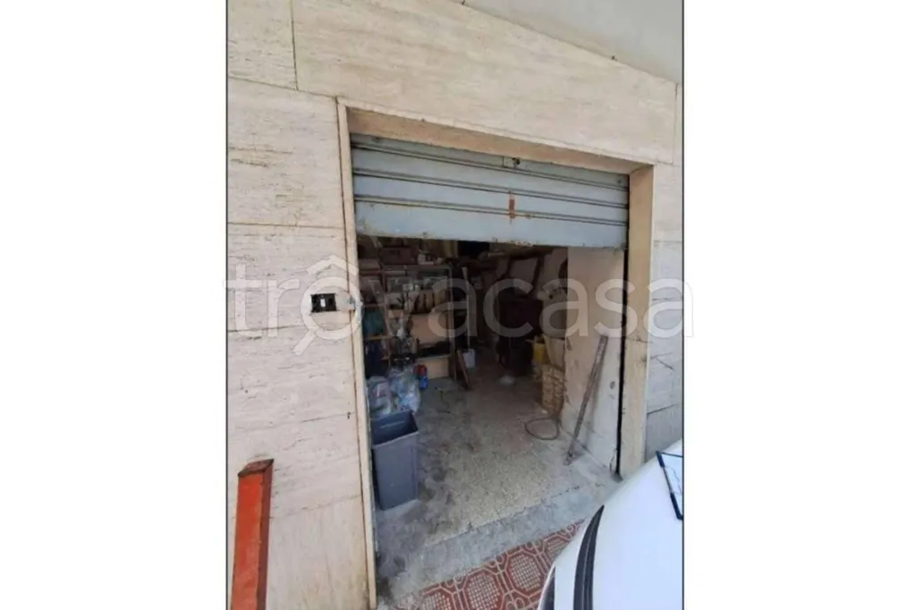 Garage - Auction Apartment with Terraces in Capua