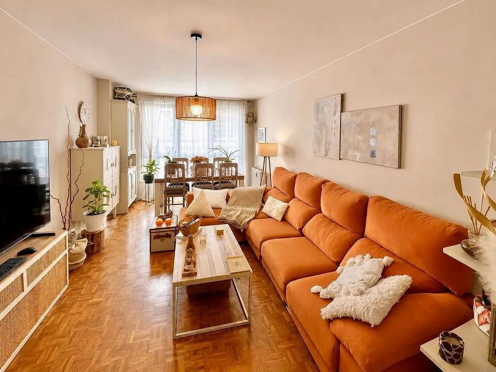 Soggiorno - Apartment with East Orientation in Santander