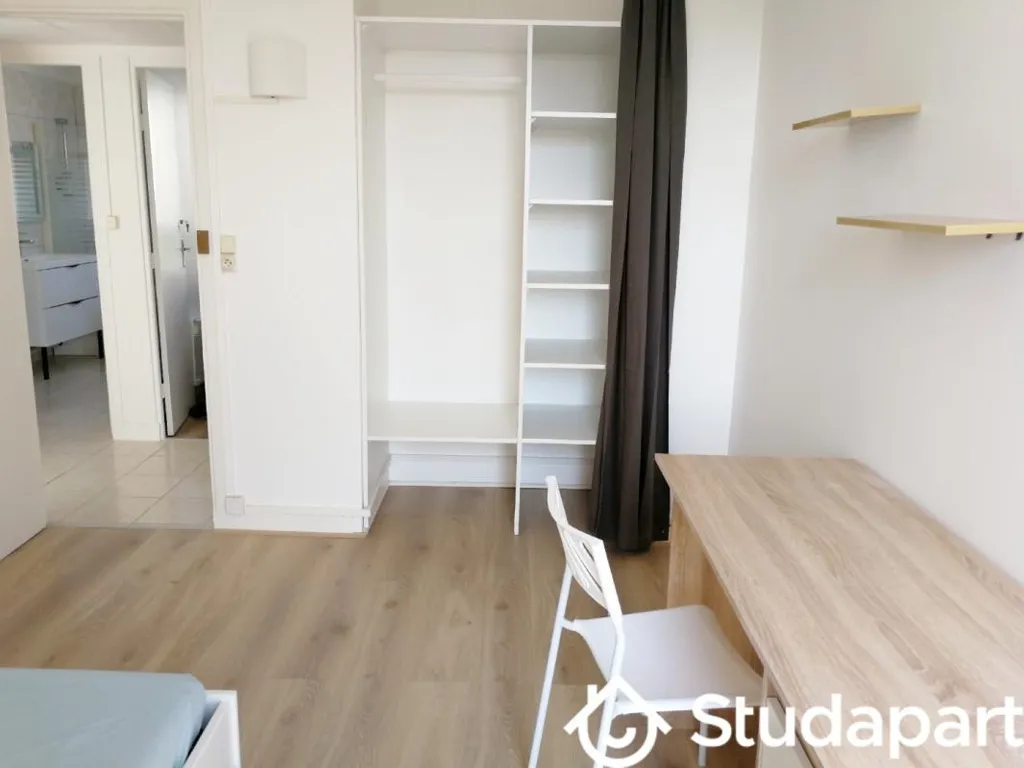Magamistoad - Shared Flat with Parking in Central Location