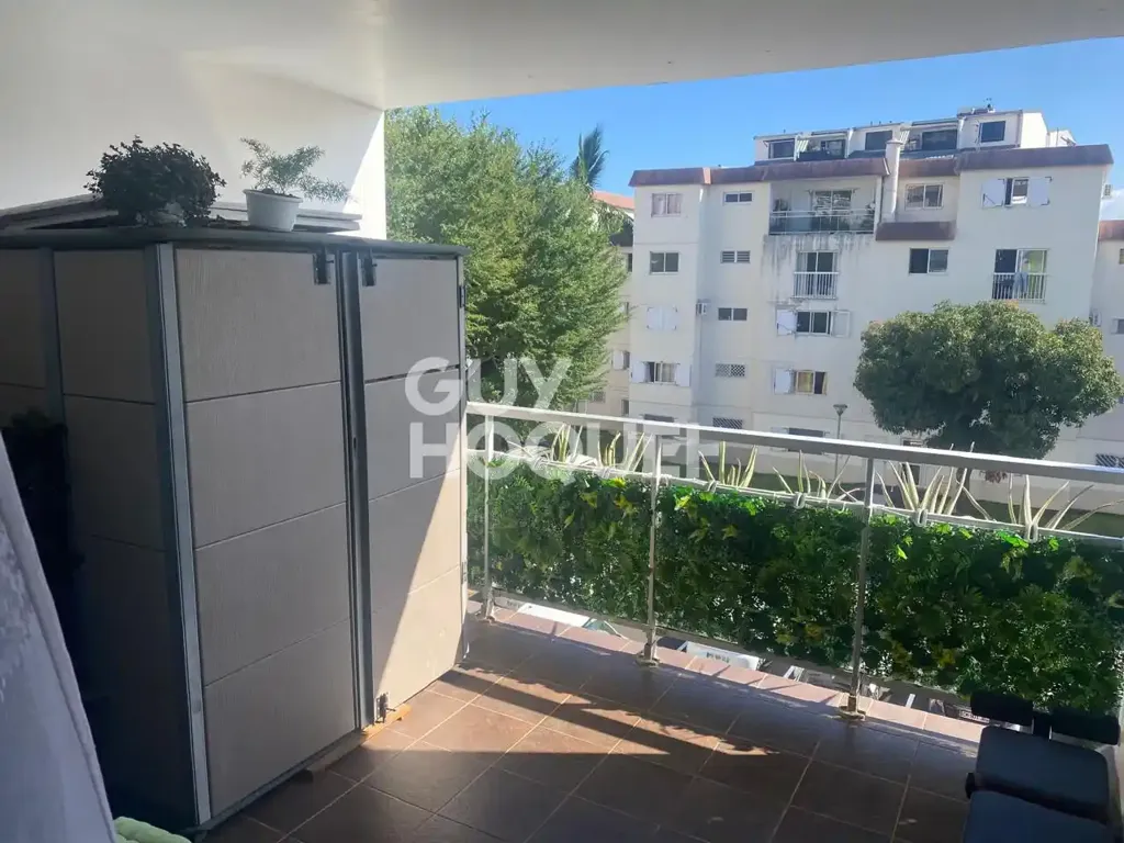 Balcone - 3-Bedroom Apartment with Parking in Sainte-Clotilde