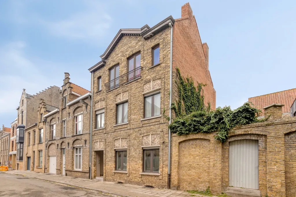 Esterno - Income Property with Central Location in Veurne