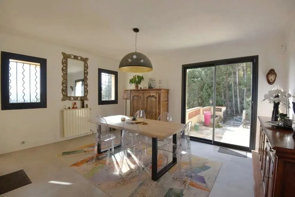 Salle à manger - Maison de Luxe avec Vue Panoramique à Fayence