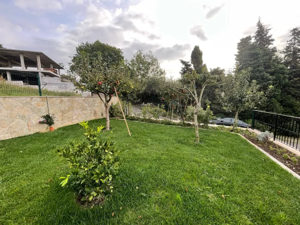 Garden - Chalet with Large Garden in Barcena de Cicero