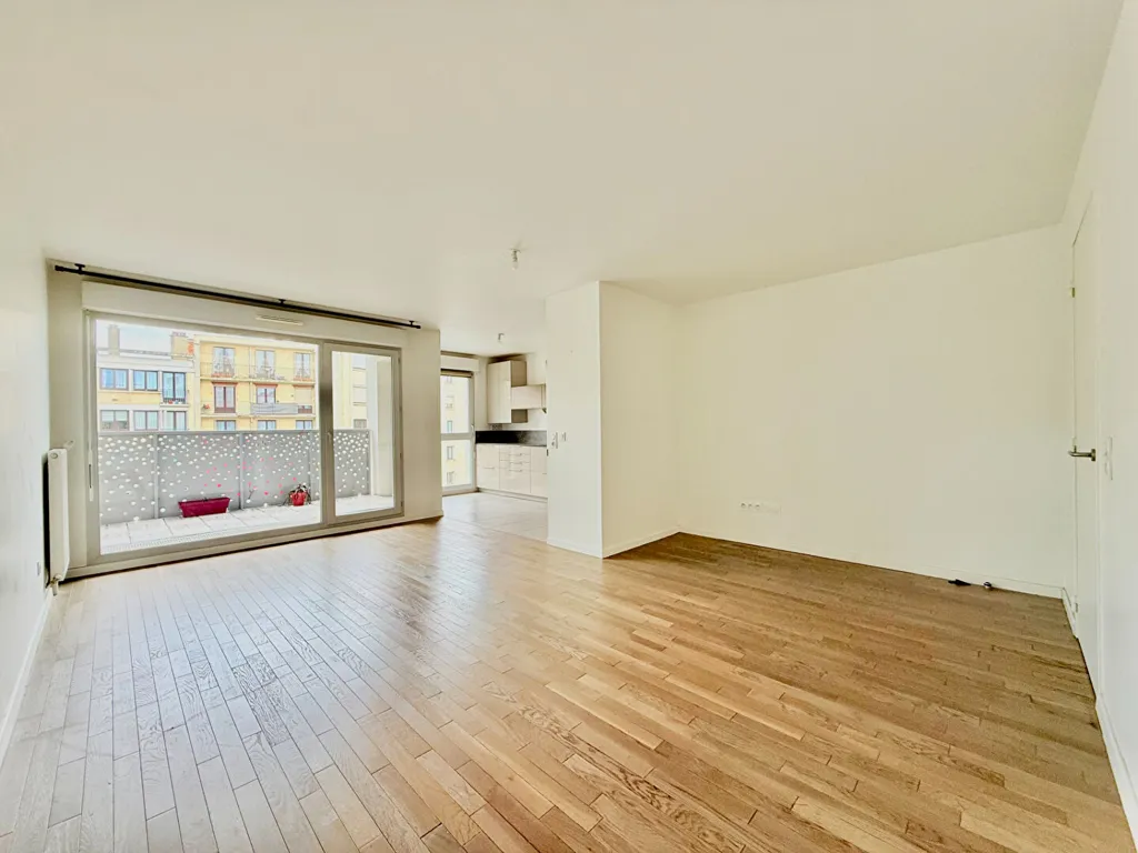 Séjour - Appartement 4 Pièces avec Terrasse à Créteil