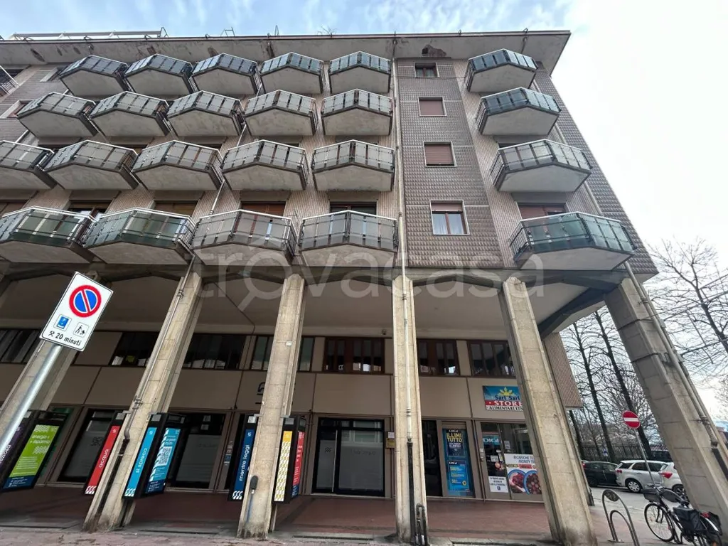 Välivaade - Quadruplex with Balcony in Cuneo