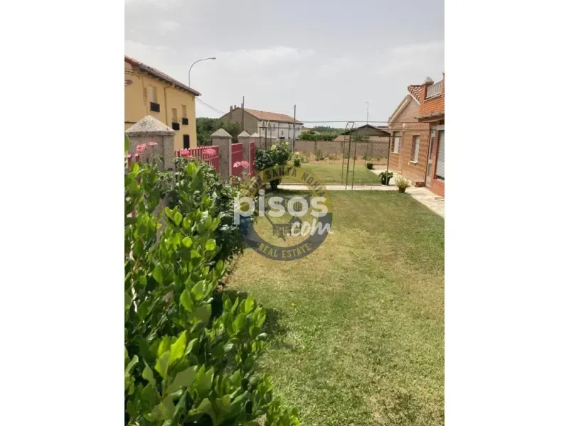 Garden - 3-bedroom house in ES