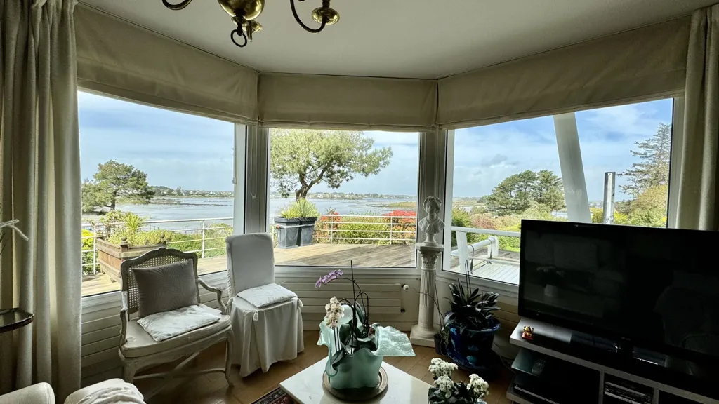 Soggiorno - House with Sea View and Private Beach Access in Belz