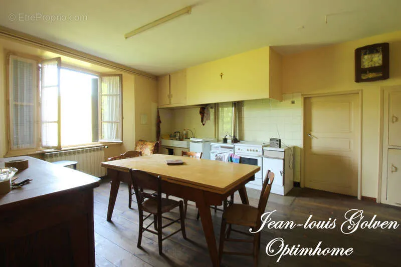 Cuisine - Maison à Rénover avec Jardin à Saint-Ygest