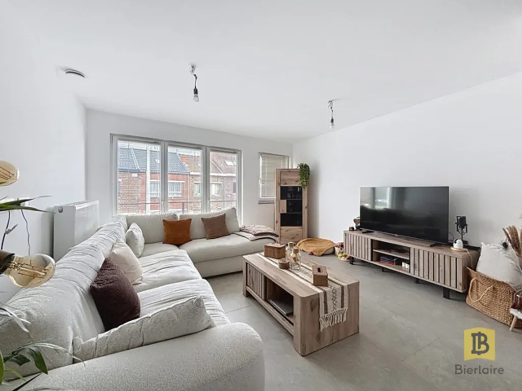 Séjour - Maison Récemment Construite avec Terrasse à Saint-Ghislain