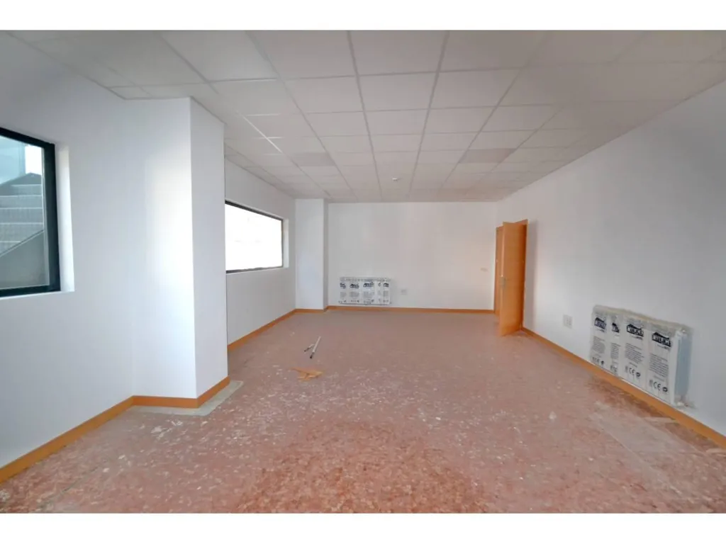 Stanze - Modern Business Premises with Accessibility in Palencia