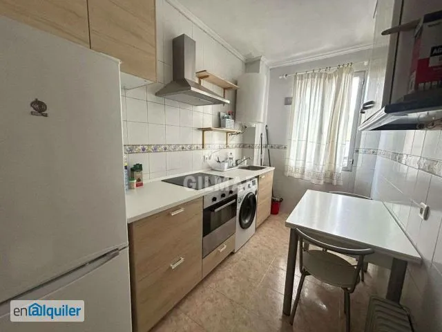 Kitchen - Three-Bedroom Flat with Balcony in Latina
