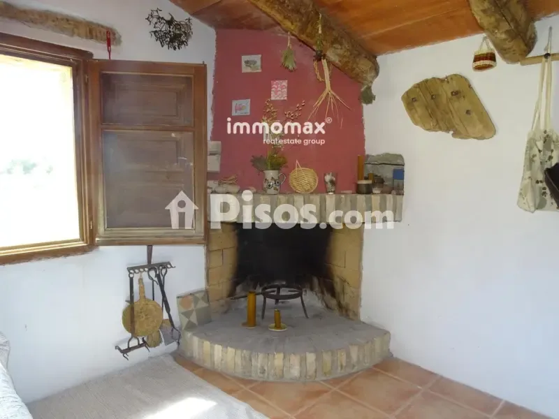 Elutuba - Rustic Finca with Stone Cottage in Caseres