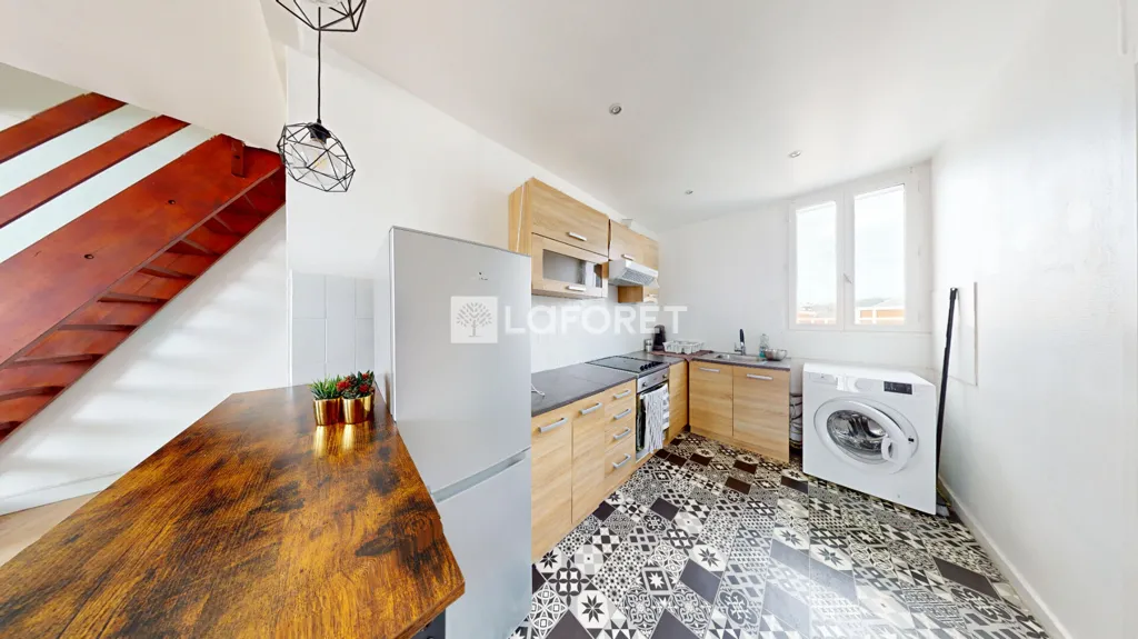 Kitchen - Duplex Apartment with Balcony in Le Havre