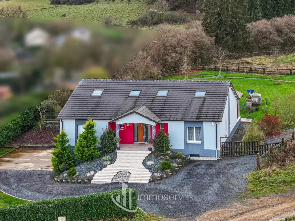 Vue aérienne - Villa avec Vue Panoramique et Piscine à Escherange