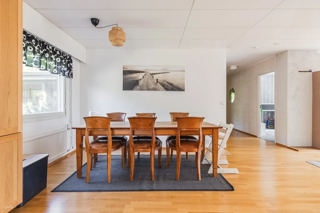 Salle à manger - Detached House with Pool in Lahti Patomäki