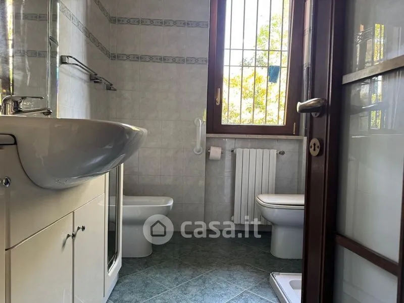 Bagni - Three-Bedroom Apartment with Terrace in Cremona