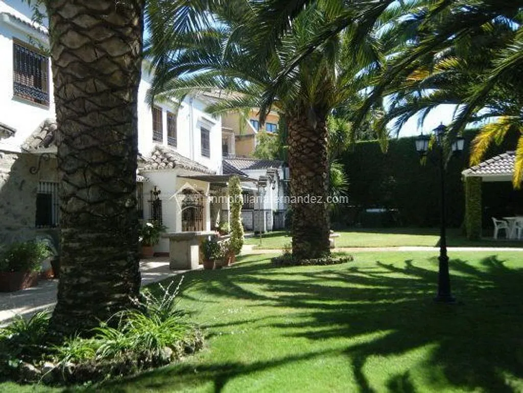 Aed - Chalet with Large Plot on Ruta de la Plata