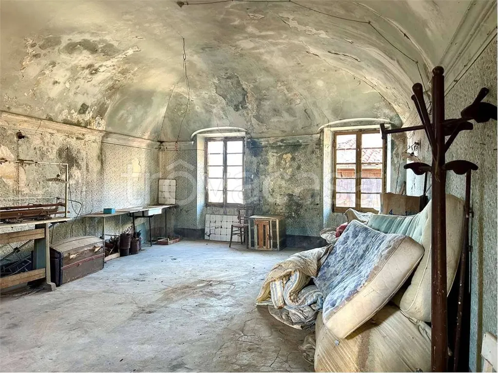 Pièces - Independent House with Panoramic View in Priola