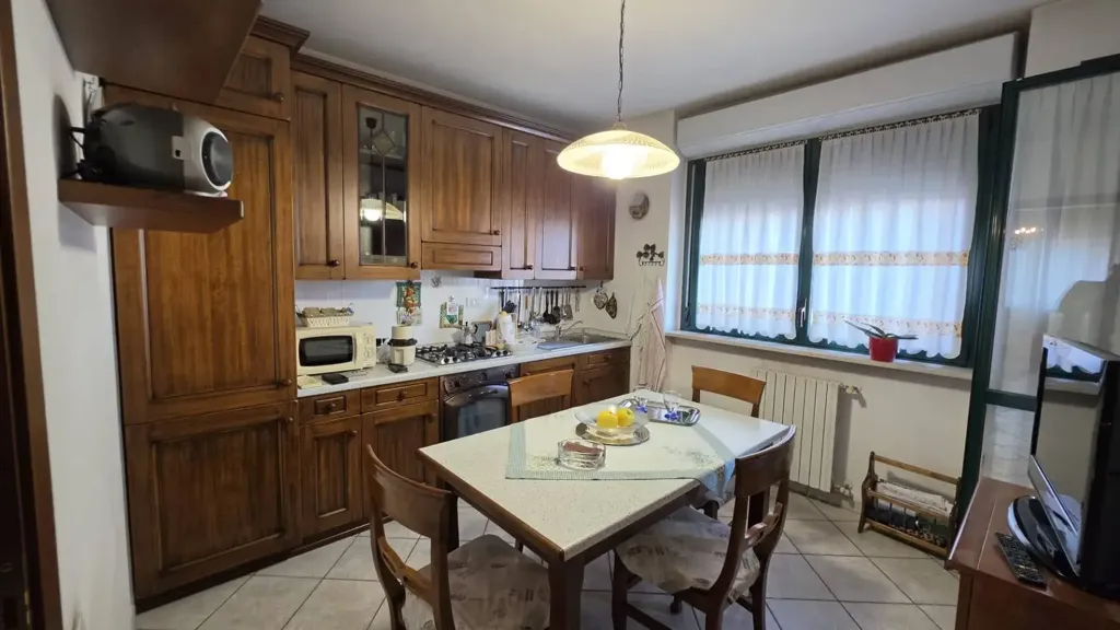 Dining Room - Panoramic Apartment with Balcony in Asti