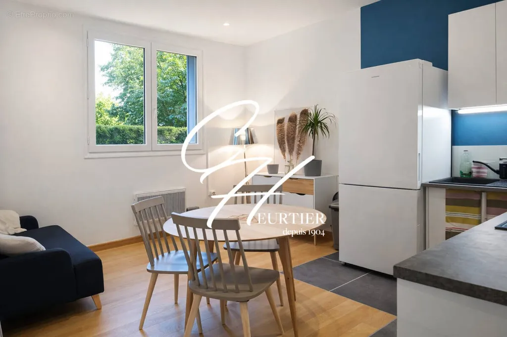 Cuisine - Appartement Traversant avec Jardin à Grenoble