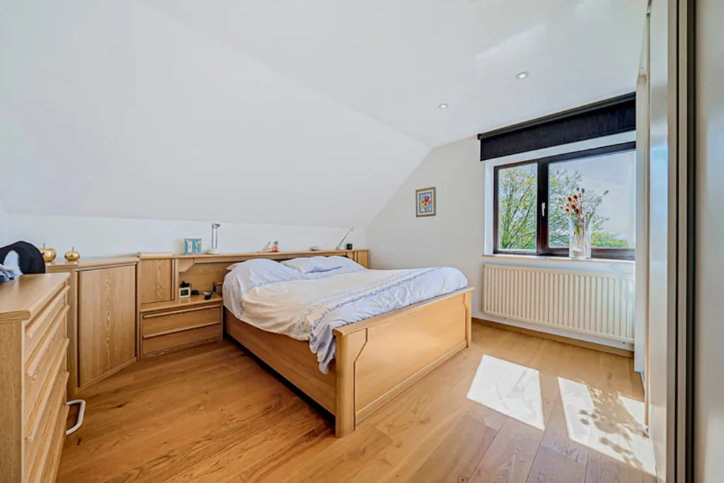 Chambres - Villa Familiale avec Piscine à Cornesse
