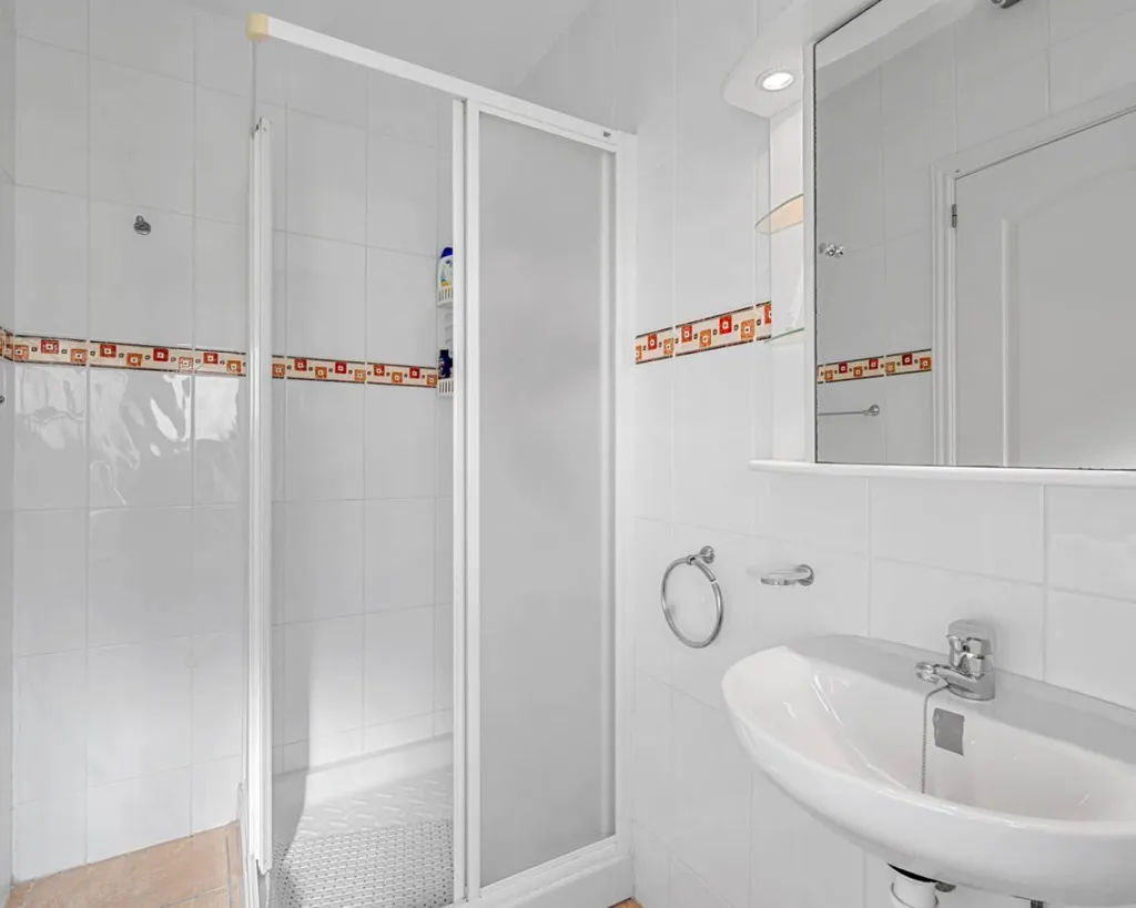 Vannitoad - Seven-Bedroom Villa with Pool in Ciudad Quesada