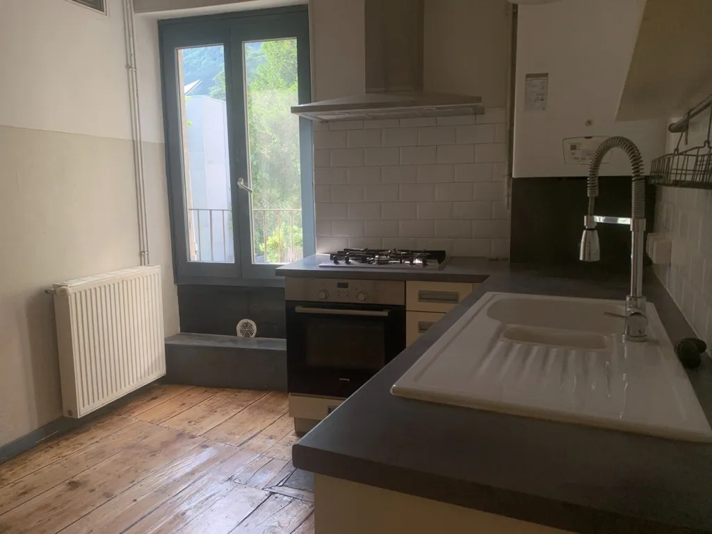 Cuisine - Appartement T3 avec Balcon à La Tronche