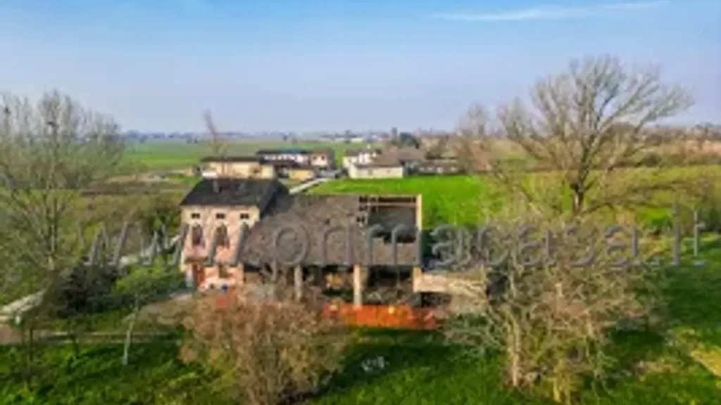 Õhuvaade - Rustic Property with Agricultural Land in Asola