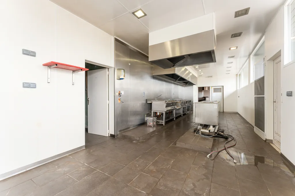 Köök - Commercial Ground Floor in De Panne