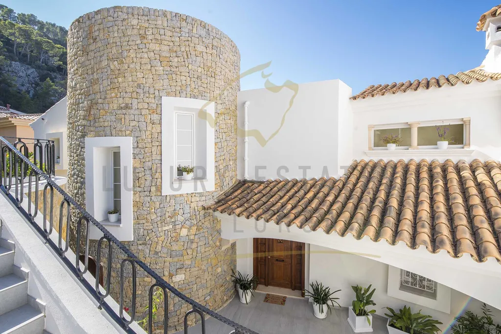 Exterior - Partially Renovated Villa with Ocean Views in Camp de Mar