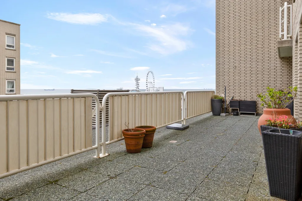 Terrass - Apartment with South-West Terrace in Scheveningen