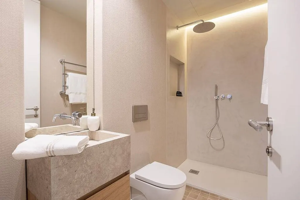 Vannitoad - Luxury Flat with Balconies in Madrid