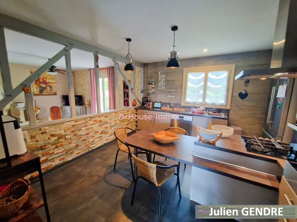 Cuisine - Maison avec Piscine et Garage à Melle