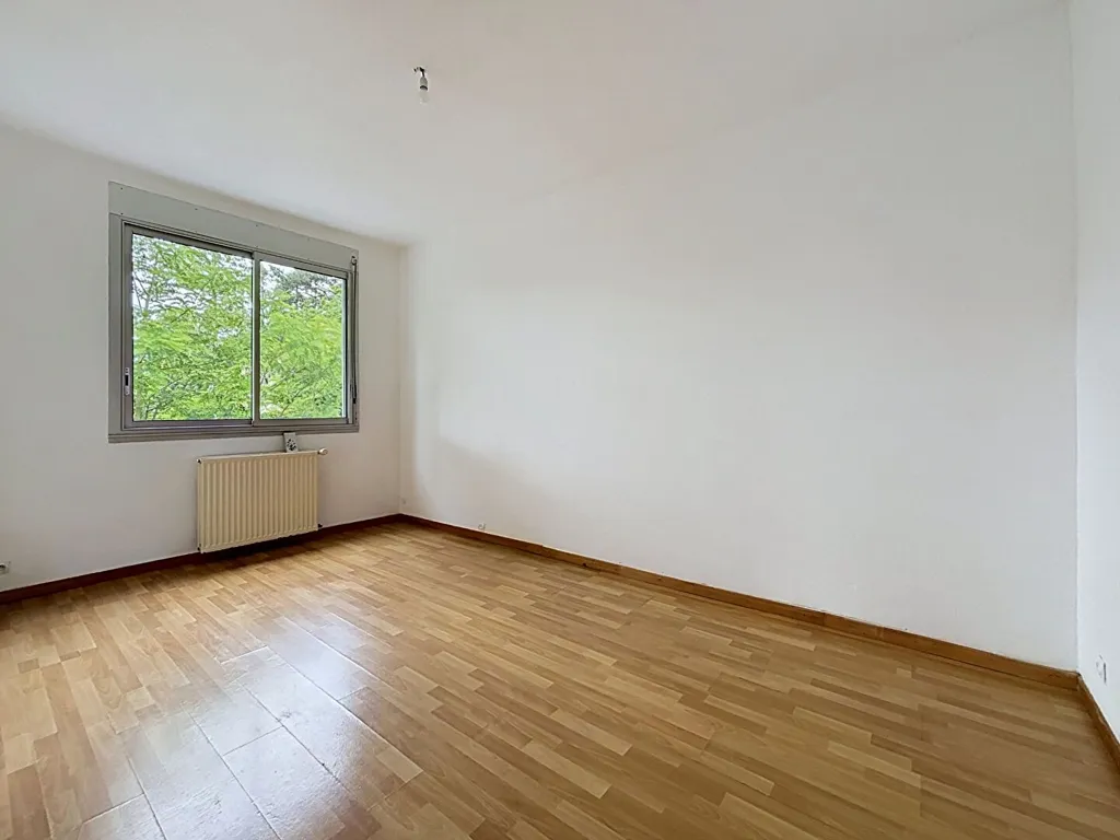 Pièces - Maison des Années 30 avec Piscine à Sucé-sur-Erdre